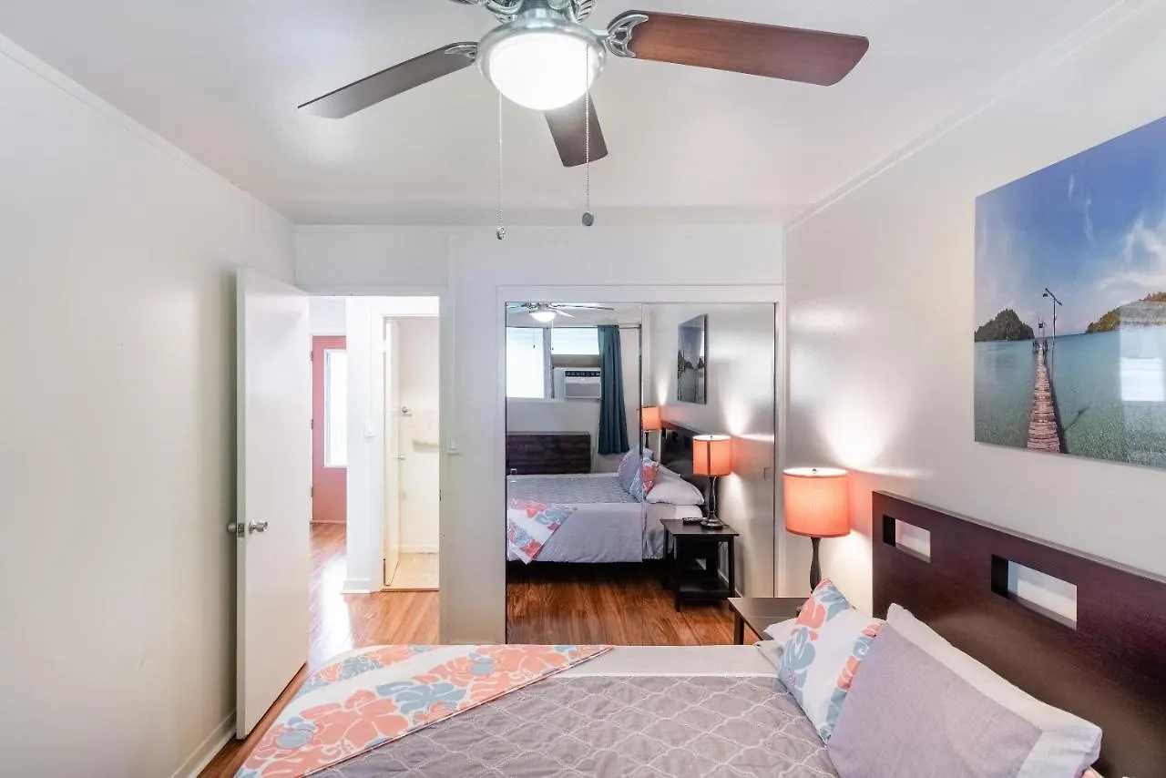 Lahaina Wonderful Condos 3*,